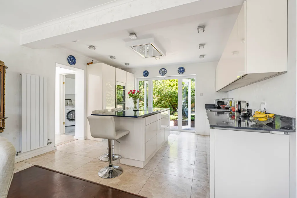Turnoak Avenue, Woking, GU22, photo 5