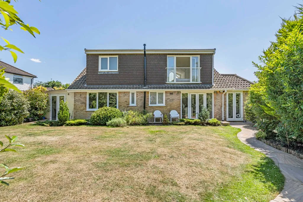 Turnoak Avenue, Woking, GU22, photo 33