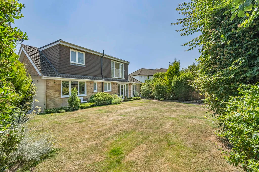 Turnoak Avenue, Woking, GU22, photo 34