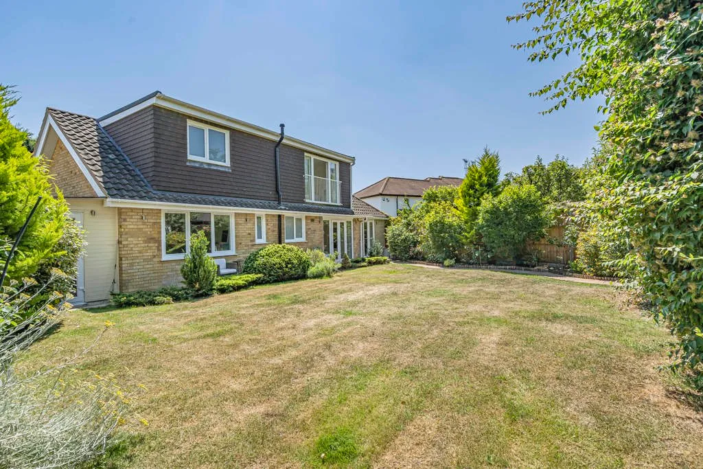 Turnoak Avenue, Woking, GU22, photo 35