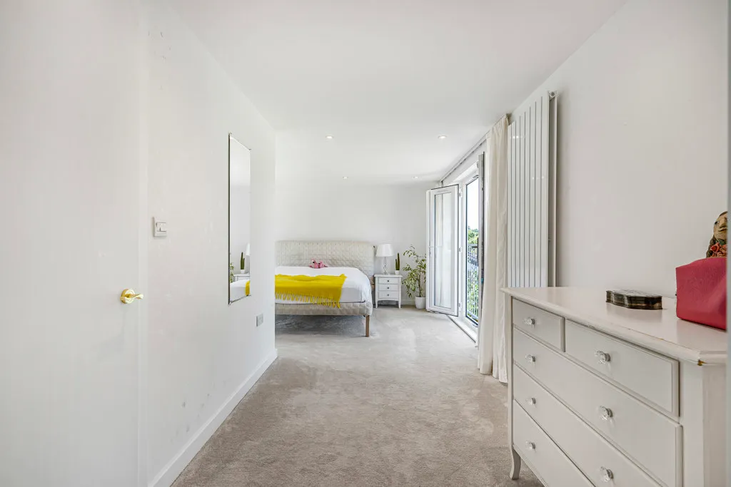 Turnoak Avenue, Woking, GU22, photo 24