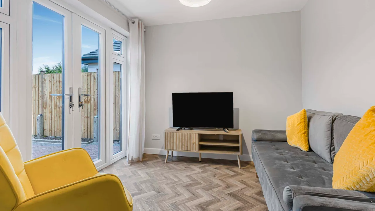 Sharrat Field, Sutton Coldfield, Sutton Coldfield, B75 6QT, photo 6