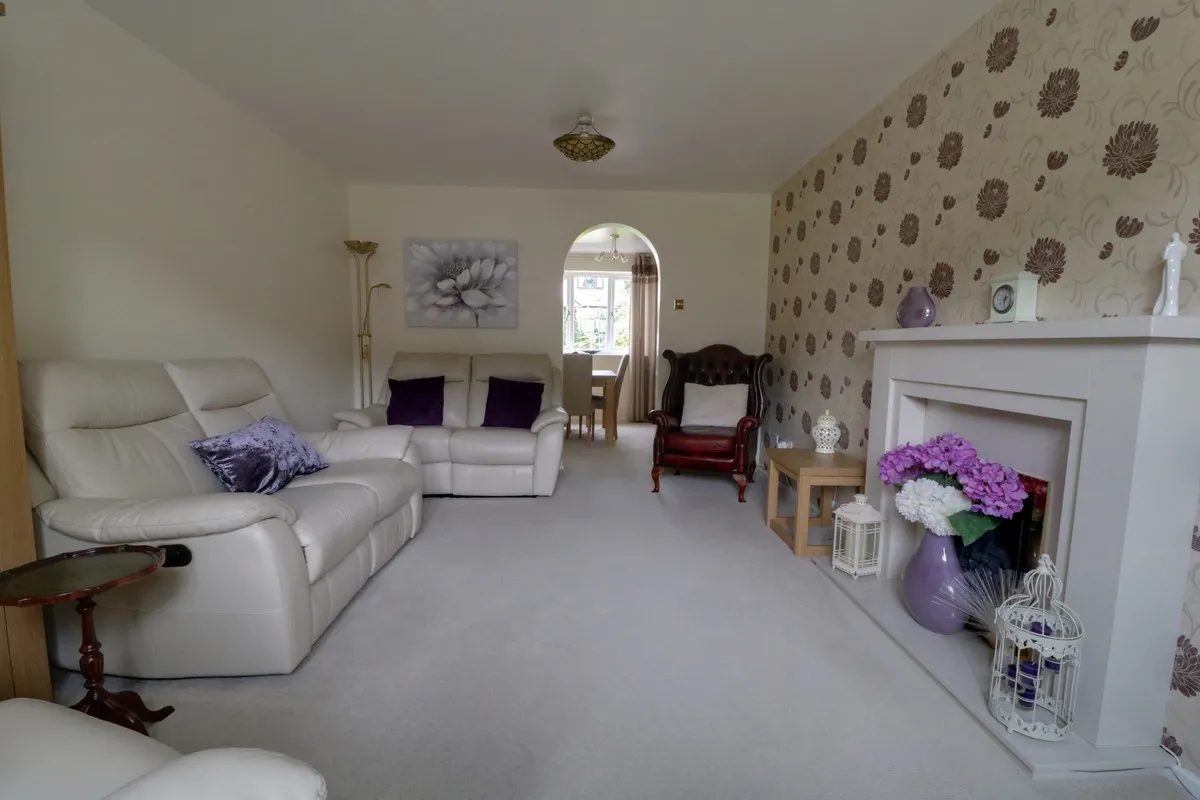 Hornet Way, Telford, photo 4