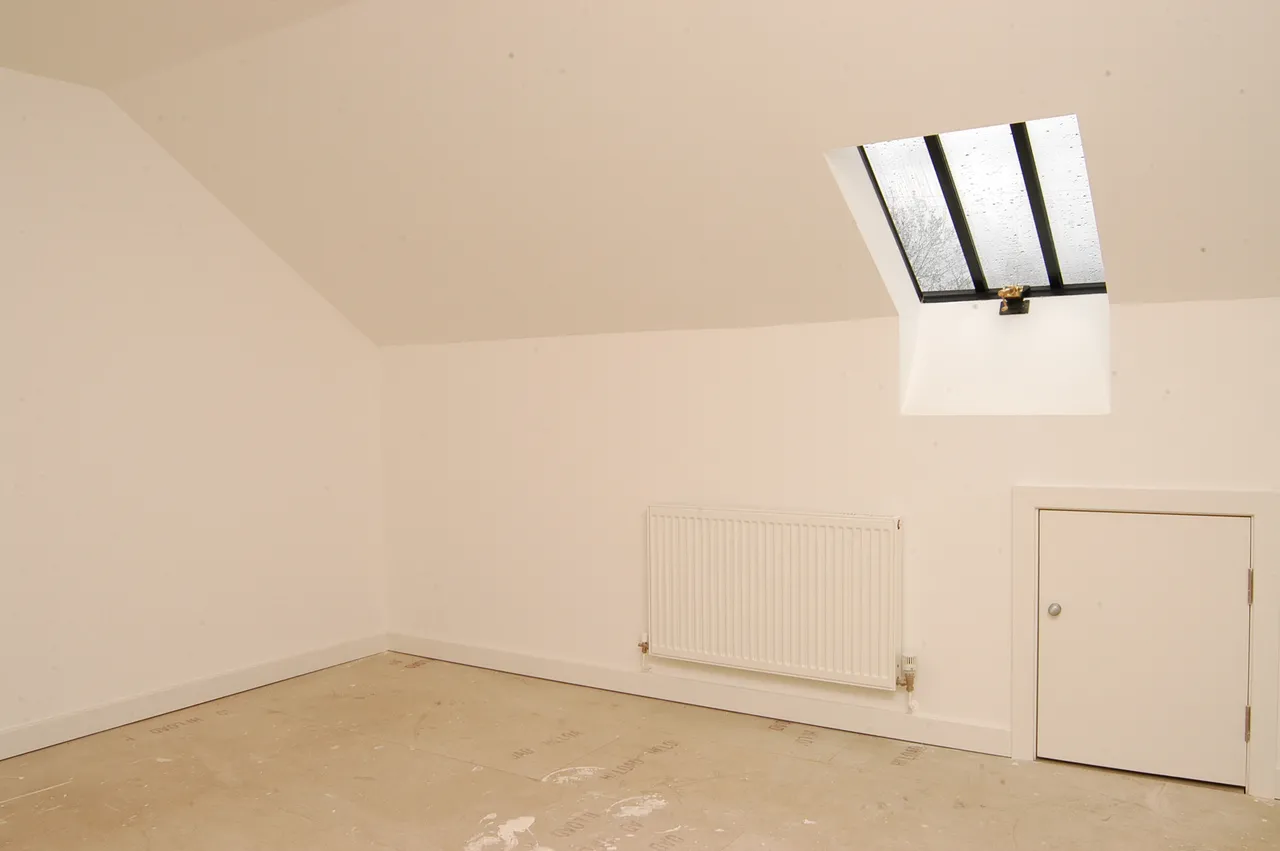 Mitcham, CR4, photo 4