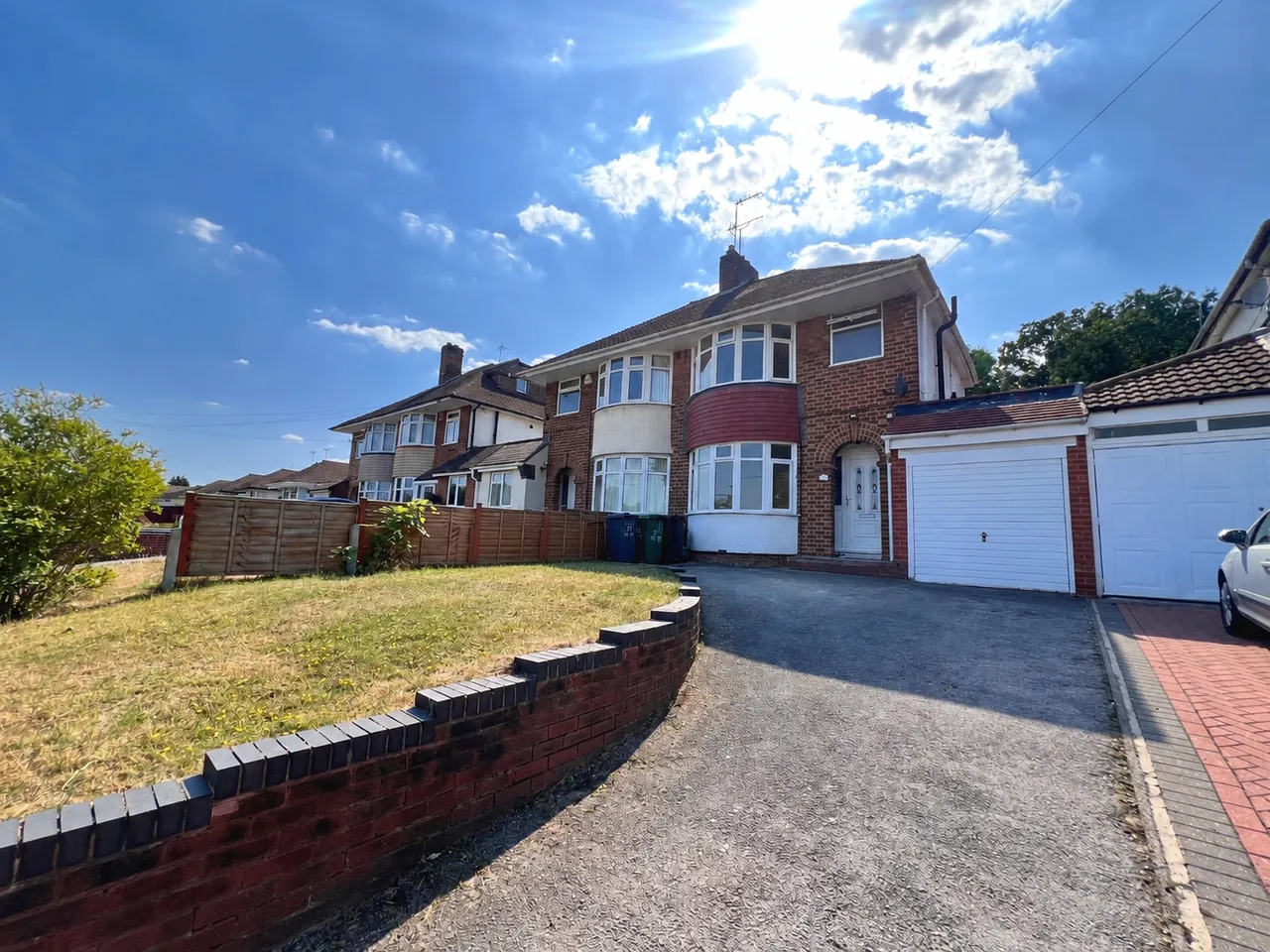 3 bed house to rent, Hobs Moat Road, Solihull, B92