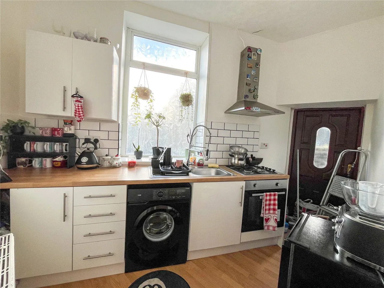 Co-Operative Street, Springhead, OL4, photo 4