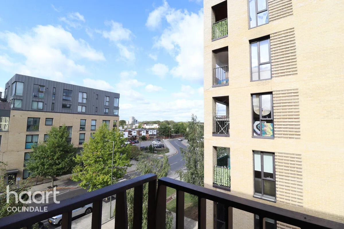 Bristol Avenue, London, NW9, photo 6