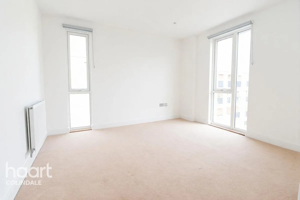 Bristol Avenue, London, NW9, photo 10