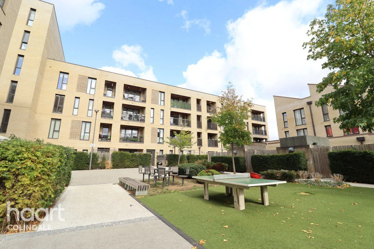Bristol Avenue, London, NW9, photo 12