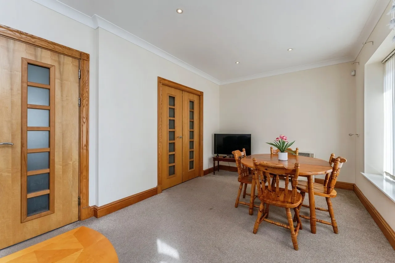 Foregate Street, Chester, CH1, photo 3