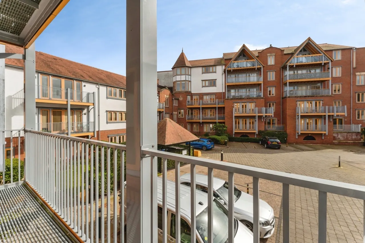 Foregate Street, Chester, CH1, photo 17