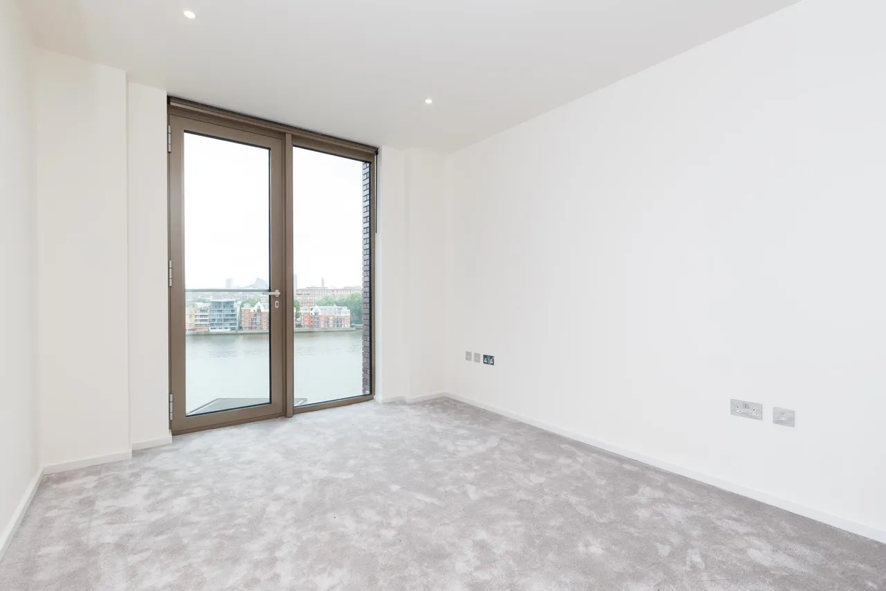 Embassy Gardens, Nine Elms, SW11, photo 3