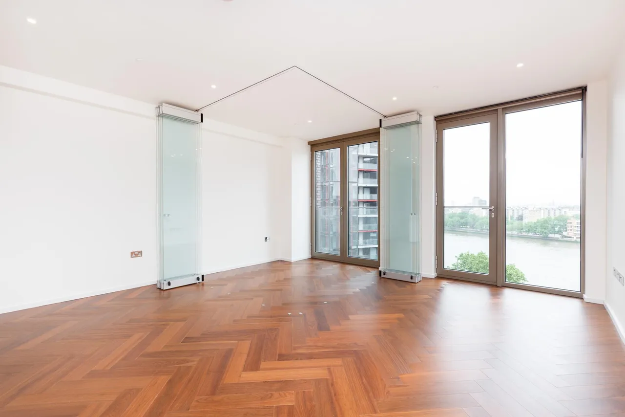 1 bed flat for sale, Embassy Gardens, Nine Elms, SW11