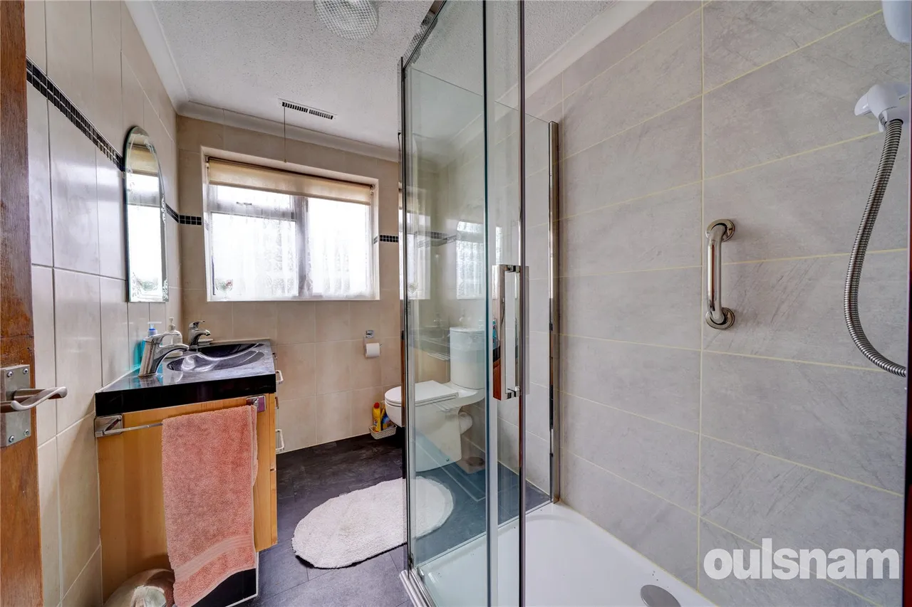 Suffolk Way, Droitwich, Worcestershire, WR9 7RE, photo 12