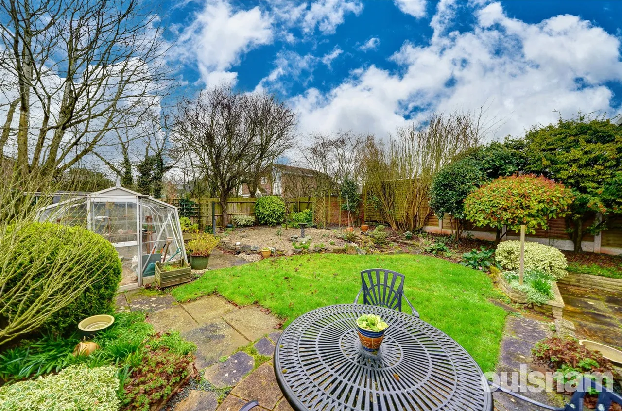 Suffolk Way, Droitwich, Worcestershire, WR9 7RE, photo 17