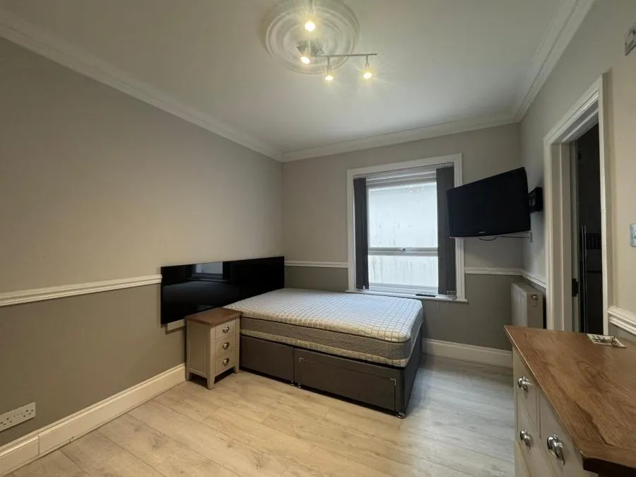 1 bed property to rent, Constitution Hill Road, Poole, BH14