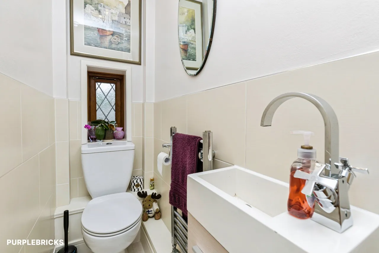 Bethune Road, Horsham, RH13, photo 8