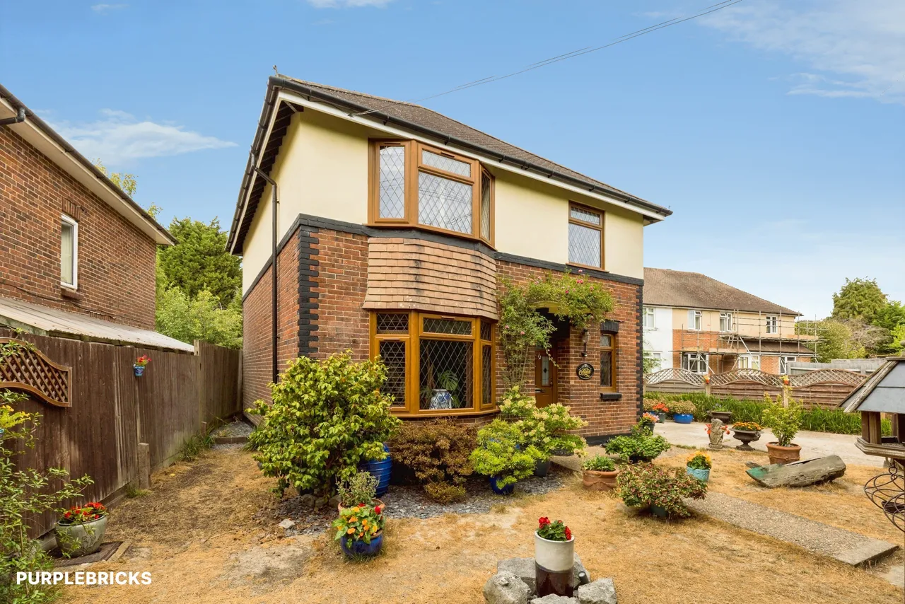 3 bed house for sale, Bethune Road, Horsham, RH13