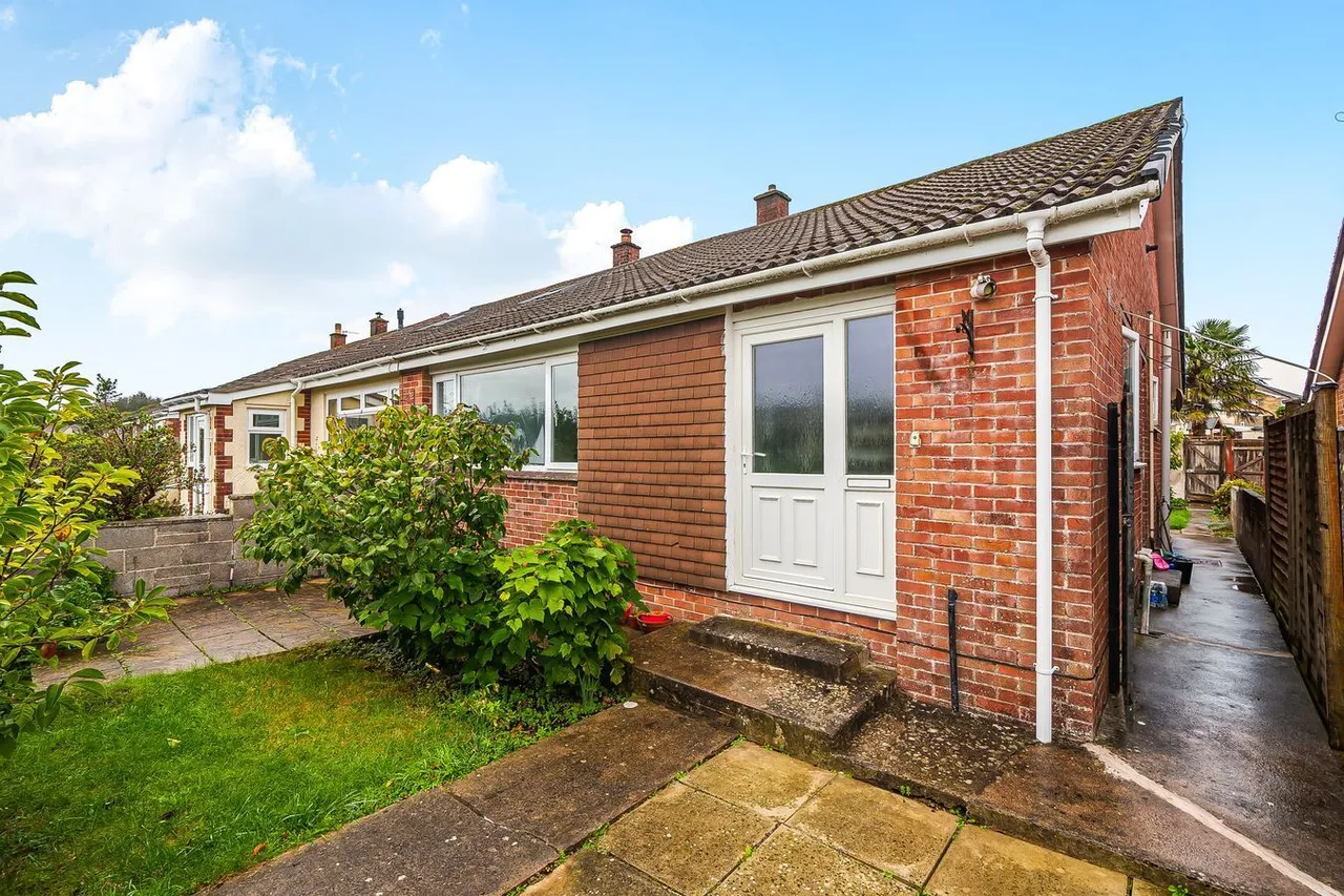 2 bed house for sale, Harewell Walk, Wells, BA5