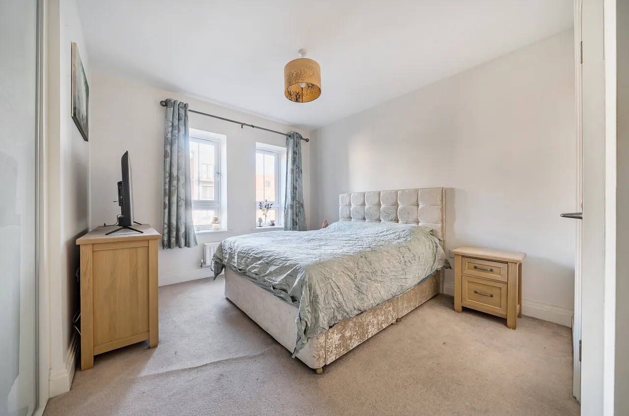 London Road, Binfield, Bracknell, Berkshire, RG42 4FG, photo 6