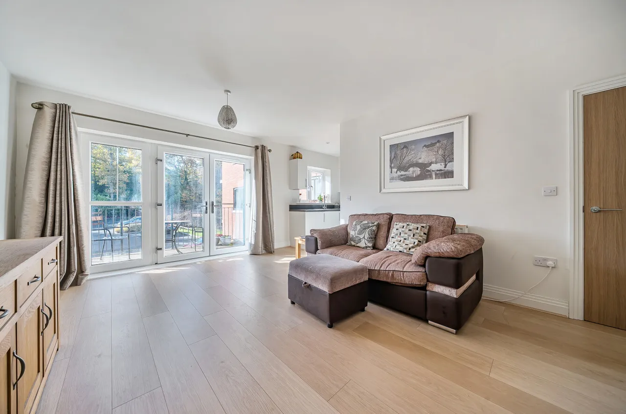 London Road, Binfield, Bracknell, Berkshire, RG42 4FG, photo 8