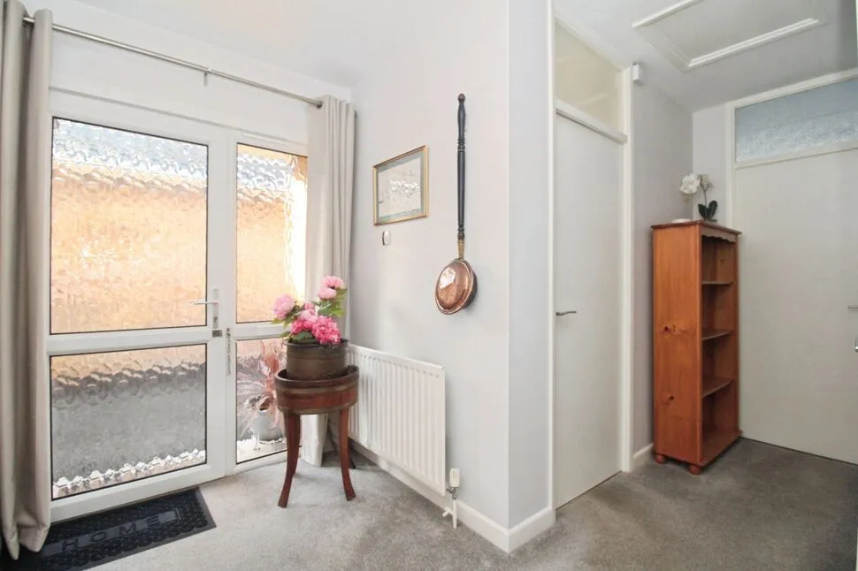 Calver Crescent, Sapcote, LE9, photo 5