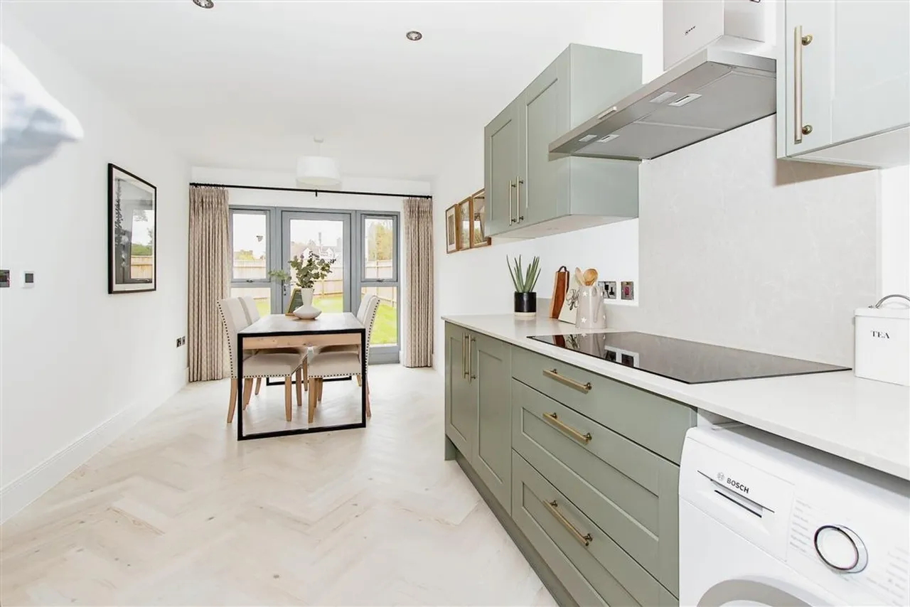 3 bed house for sale, Brockhills Lane, New Milton, BH25