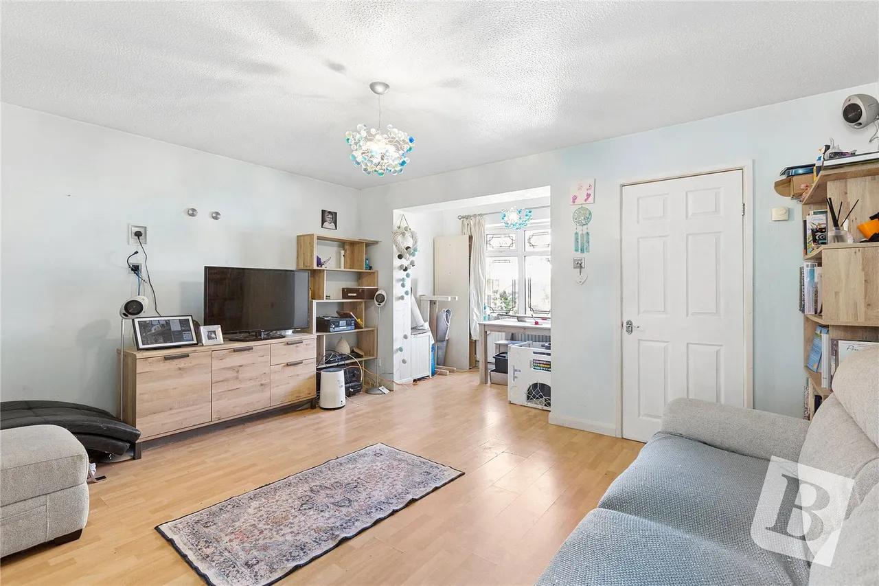 Copperfields Way, Romford, RM3, photo 7