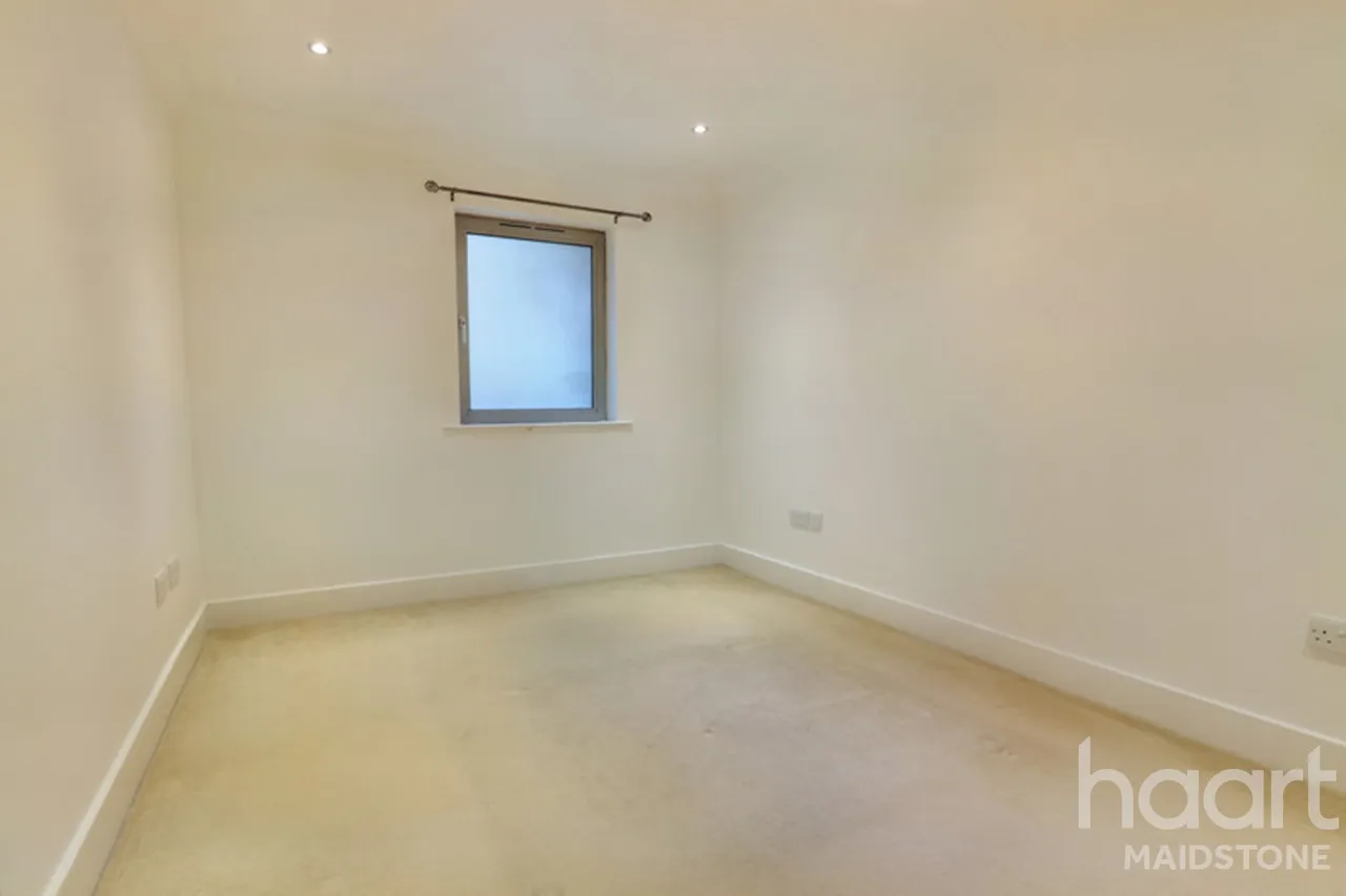 Orchard Close, Maidstone, ME15, photo 8