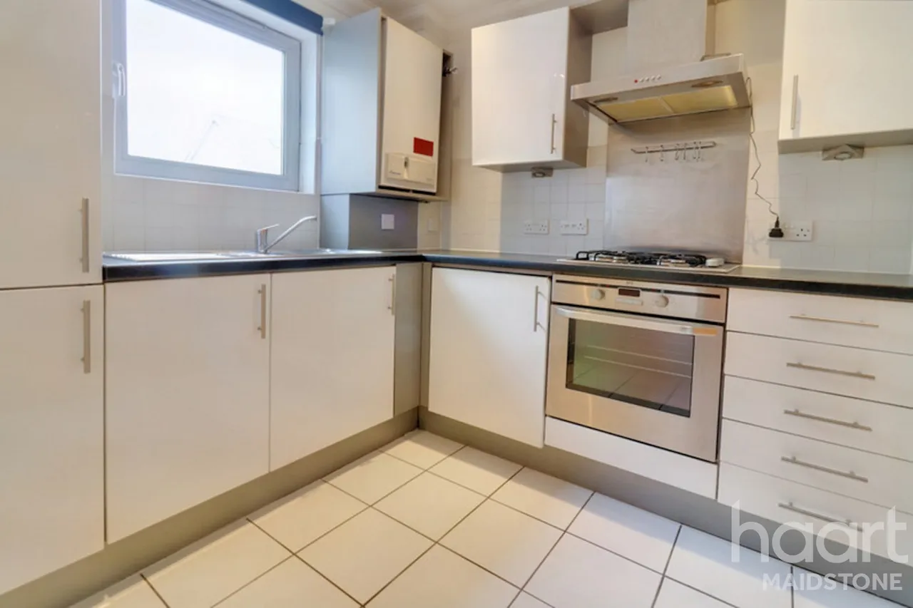 Orchard Close, Maidstone, ME15, photo 3