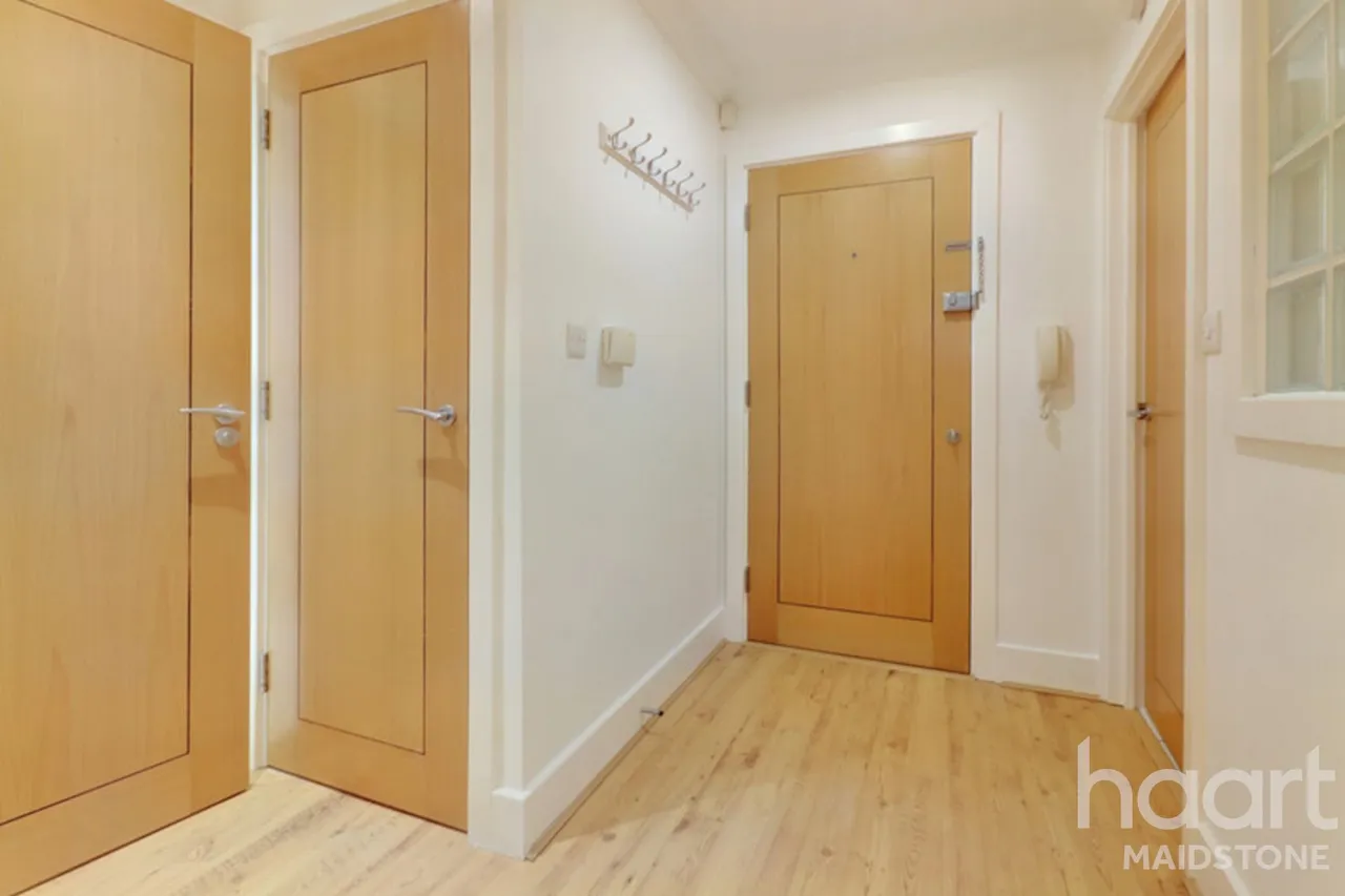 Orchard Close, Maidstone, ME15, photo 6