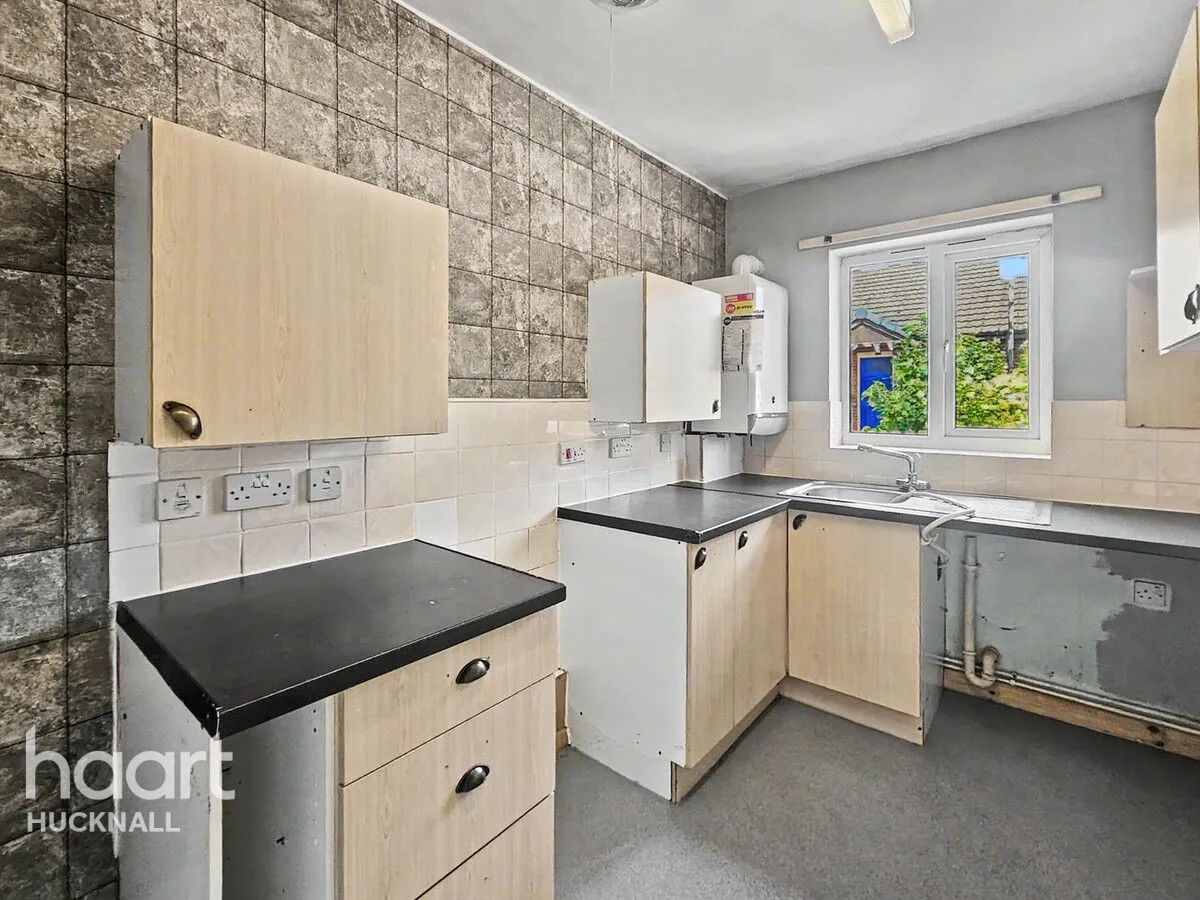 Wroughton Court, Nottingham, NG16, photo 3