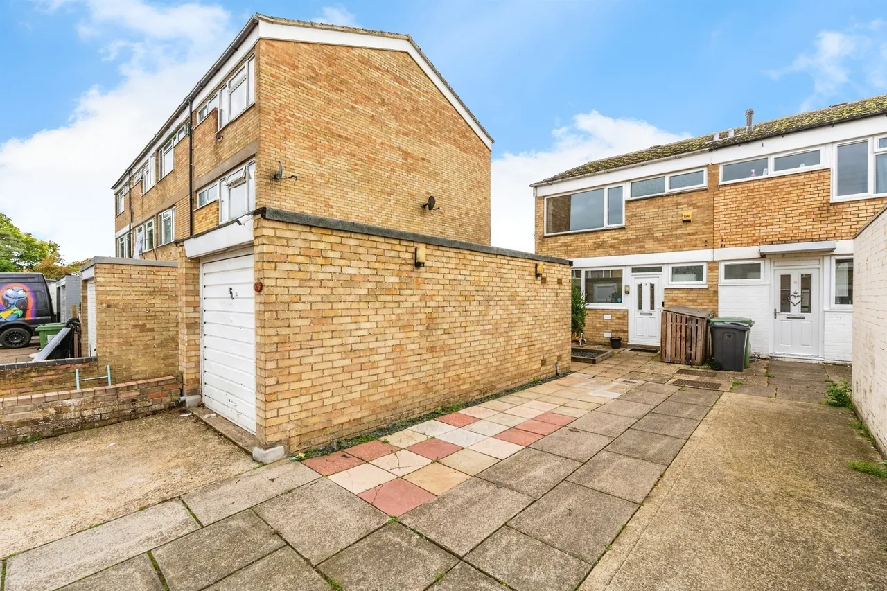 3 bed house for sale — Chester Way, Thetford