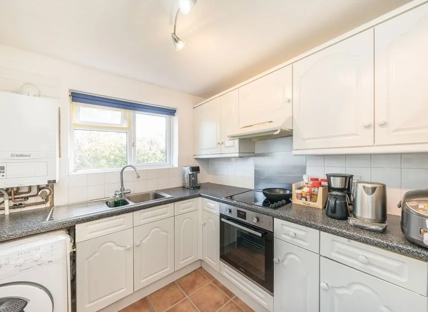 Manor Road, Twickenham, TW2, photo 2