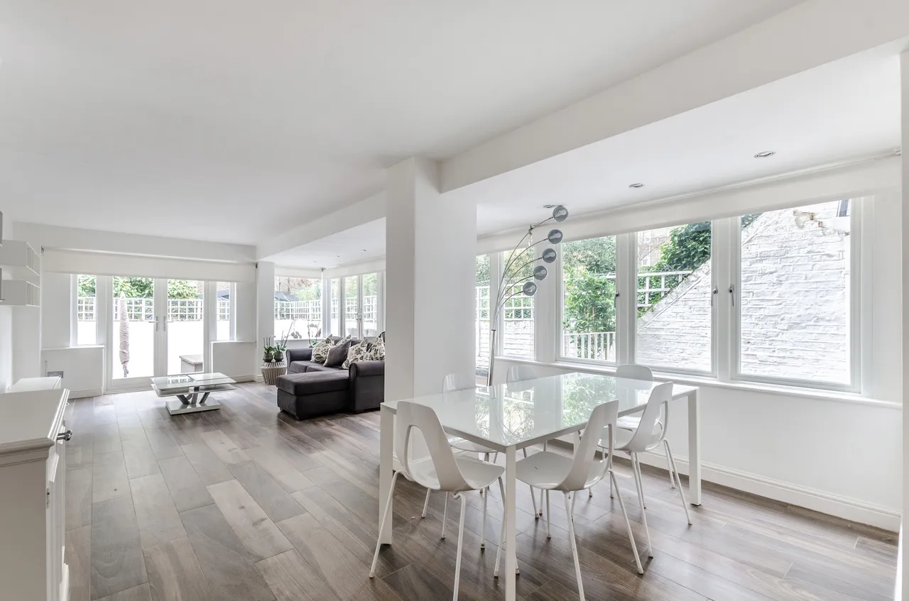 2 bed flat for sale — 51b Longridge Road, London