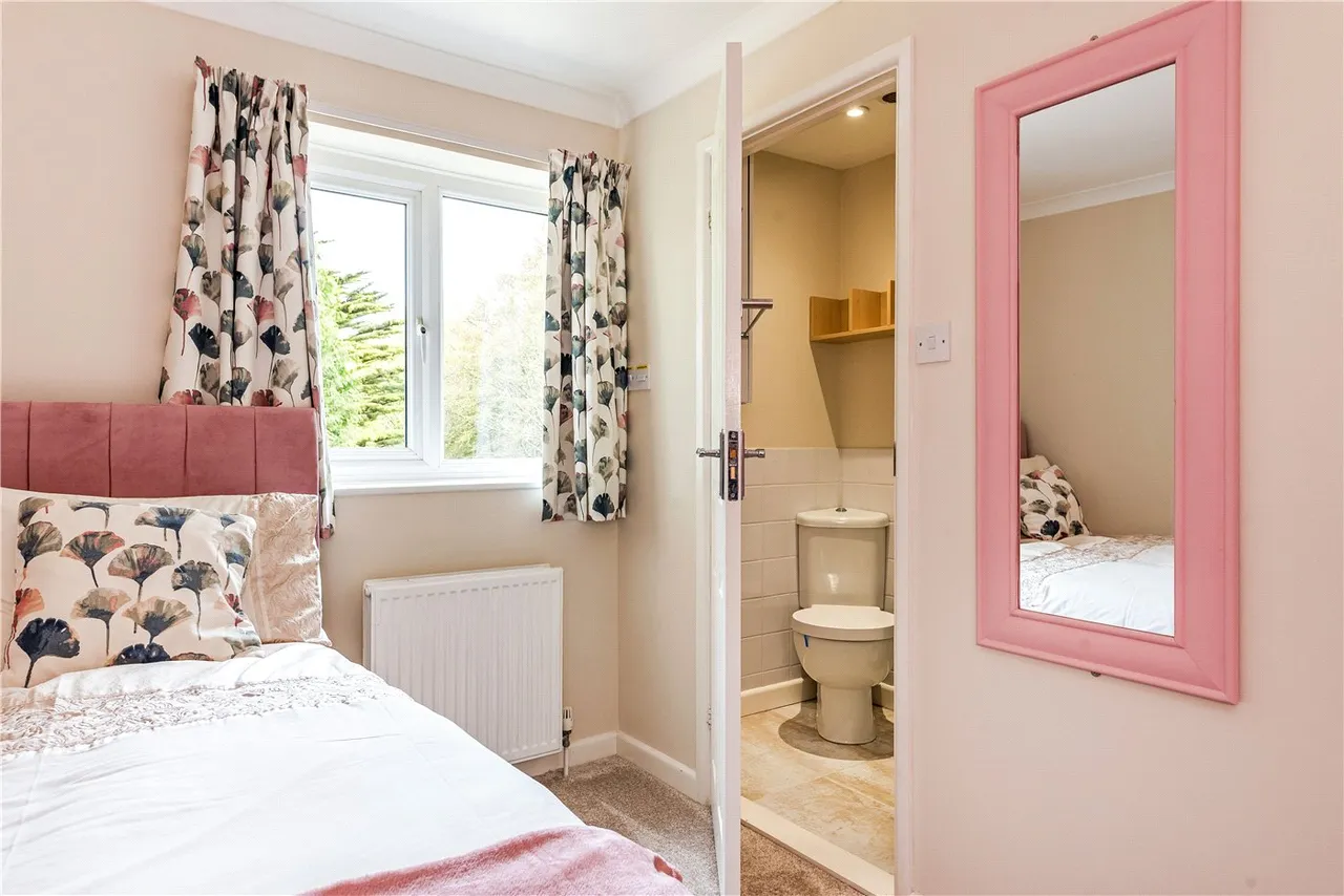 Gravel Hill, Clanfield, Waterlooville, Hampshire, PO8, photo 5