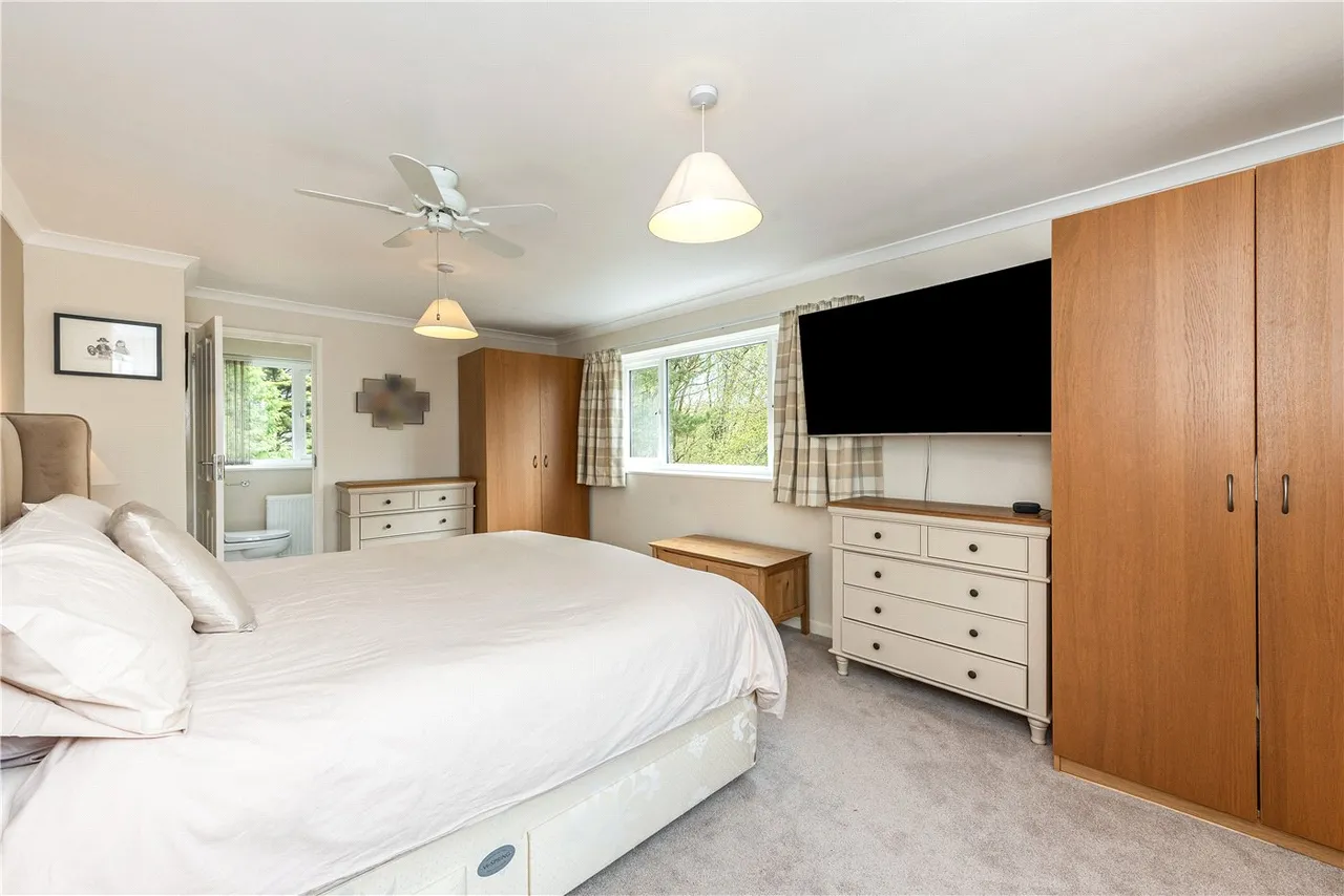 Gravel Hill, Clanfield, Waterlooville, Hampshire, PO8, photo 4