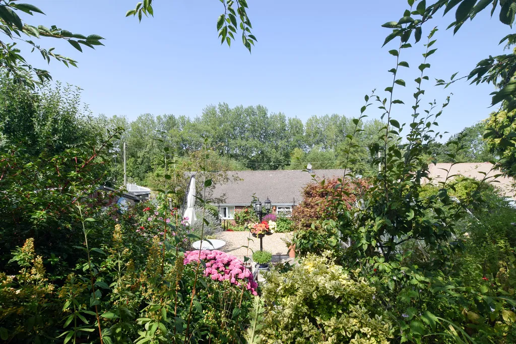 Shrubbery Road, Ketley Bank, photo 25