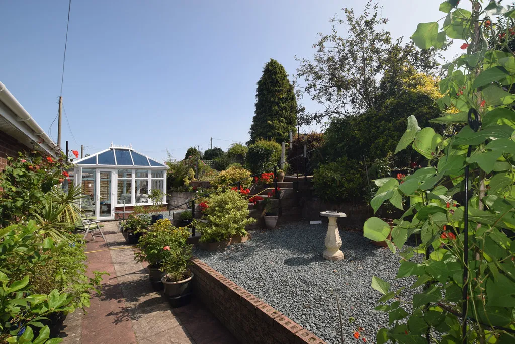 Shrubbery Road, Ketley Bank, photo 21