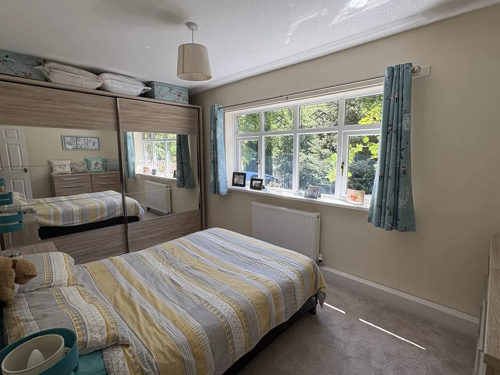 Shrubbery Road, Ketley Bank, photo 14