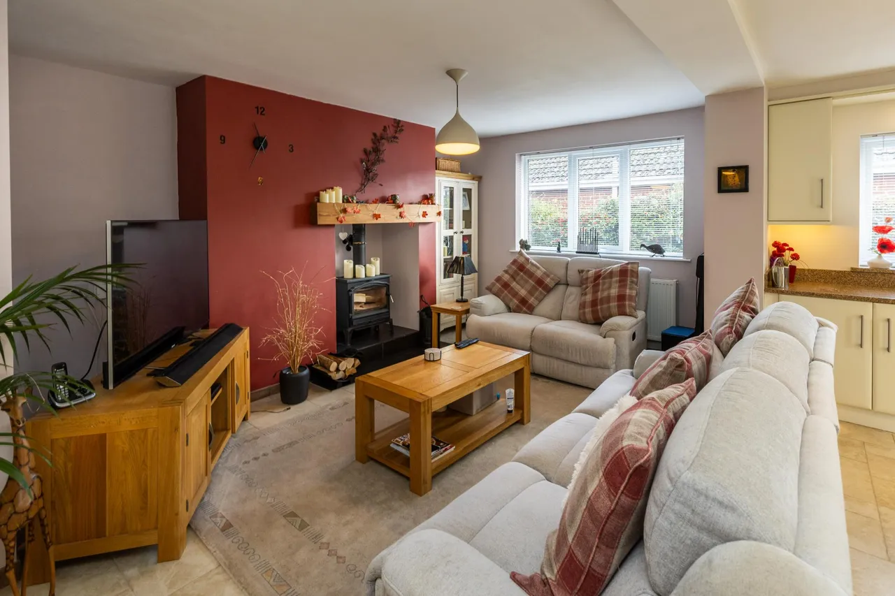 Linthorpe Road, Buckley, CH7, photo 6