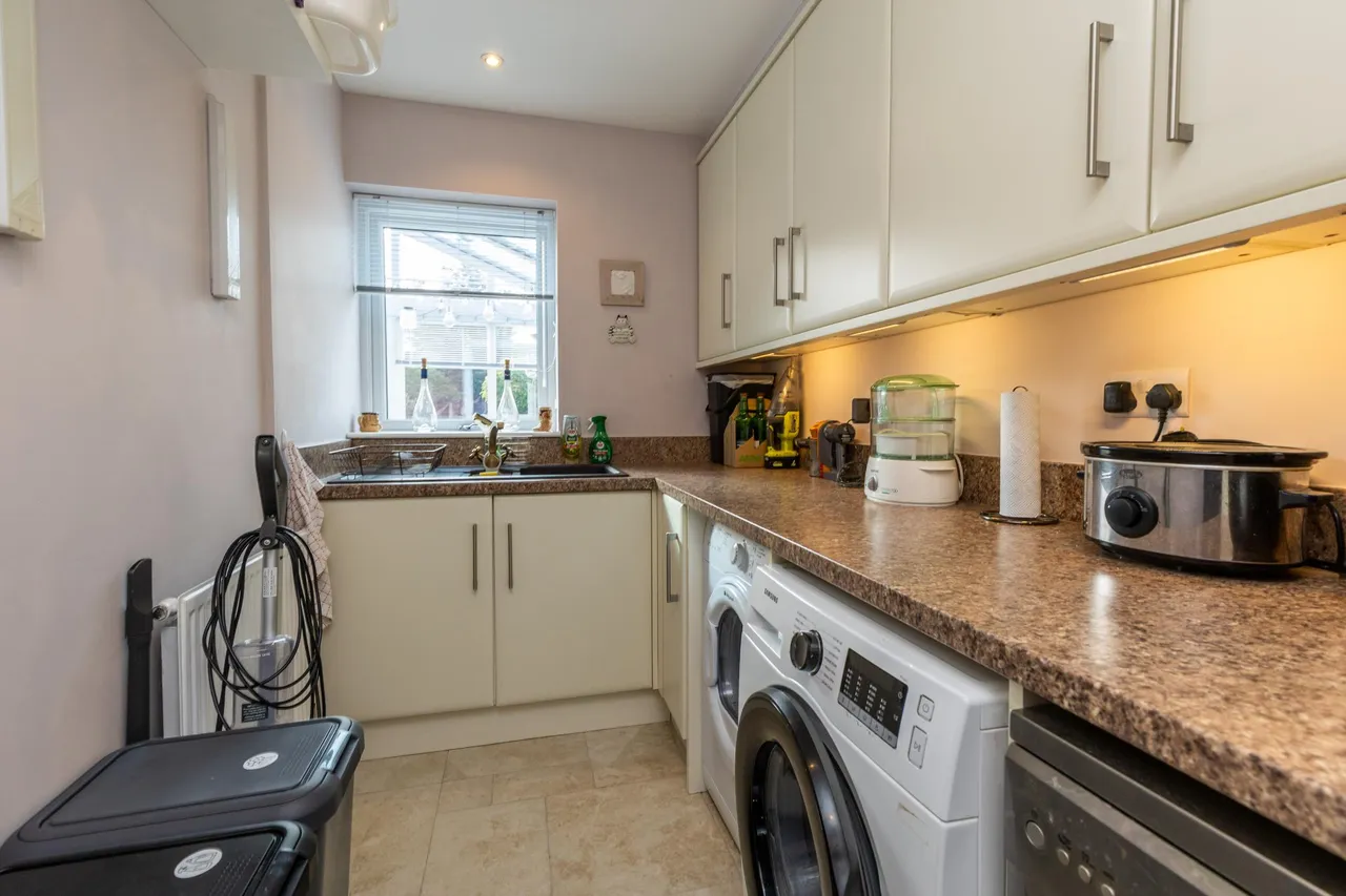 Linthorpe Road, Buckley, CH7, photo 10