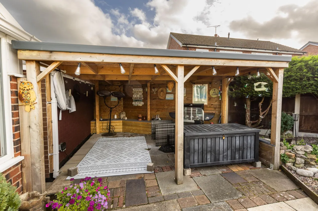 Linthorpe Road, Buckley, CH7, photo 24