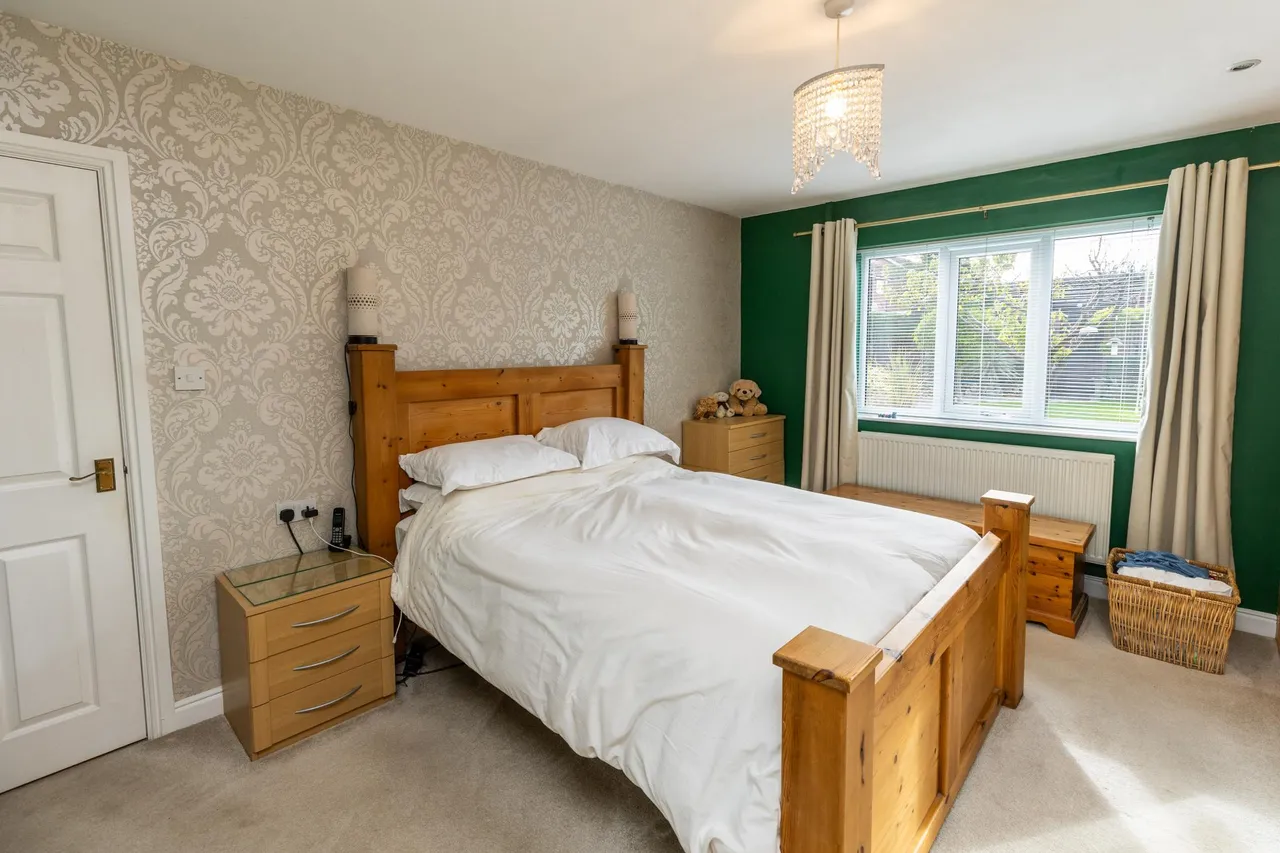 Linthorpe Road, Buckley, CH7, photo 14