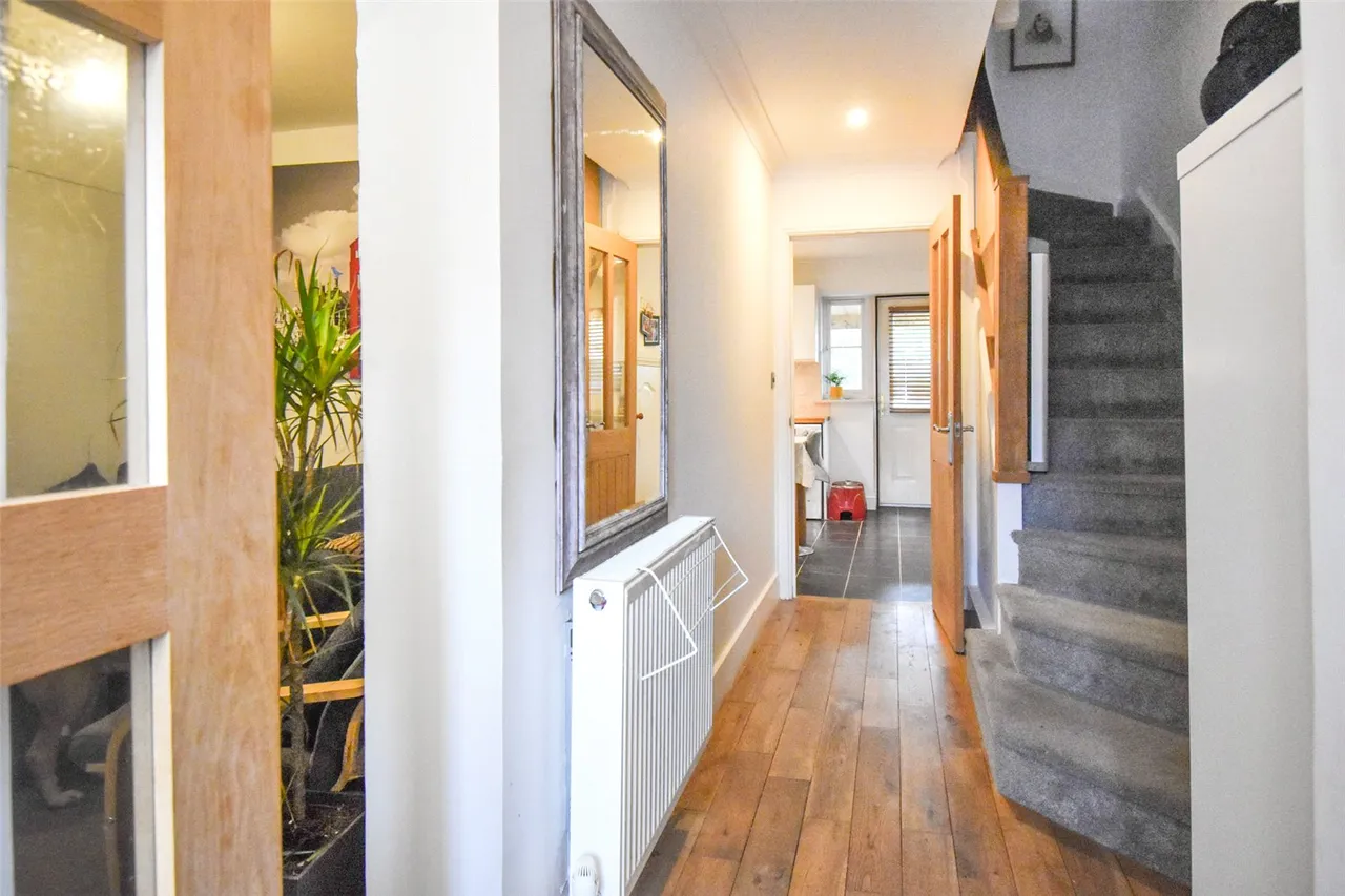 Woodland Walk, Aldershot, Hampshire, GU12 4FQ, photo 2