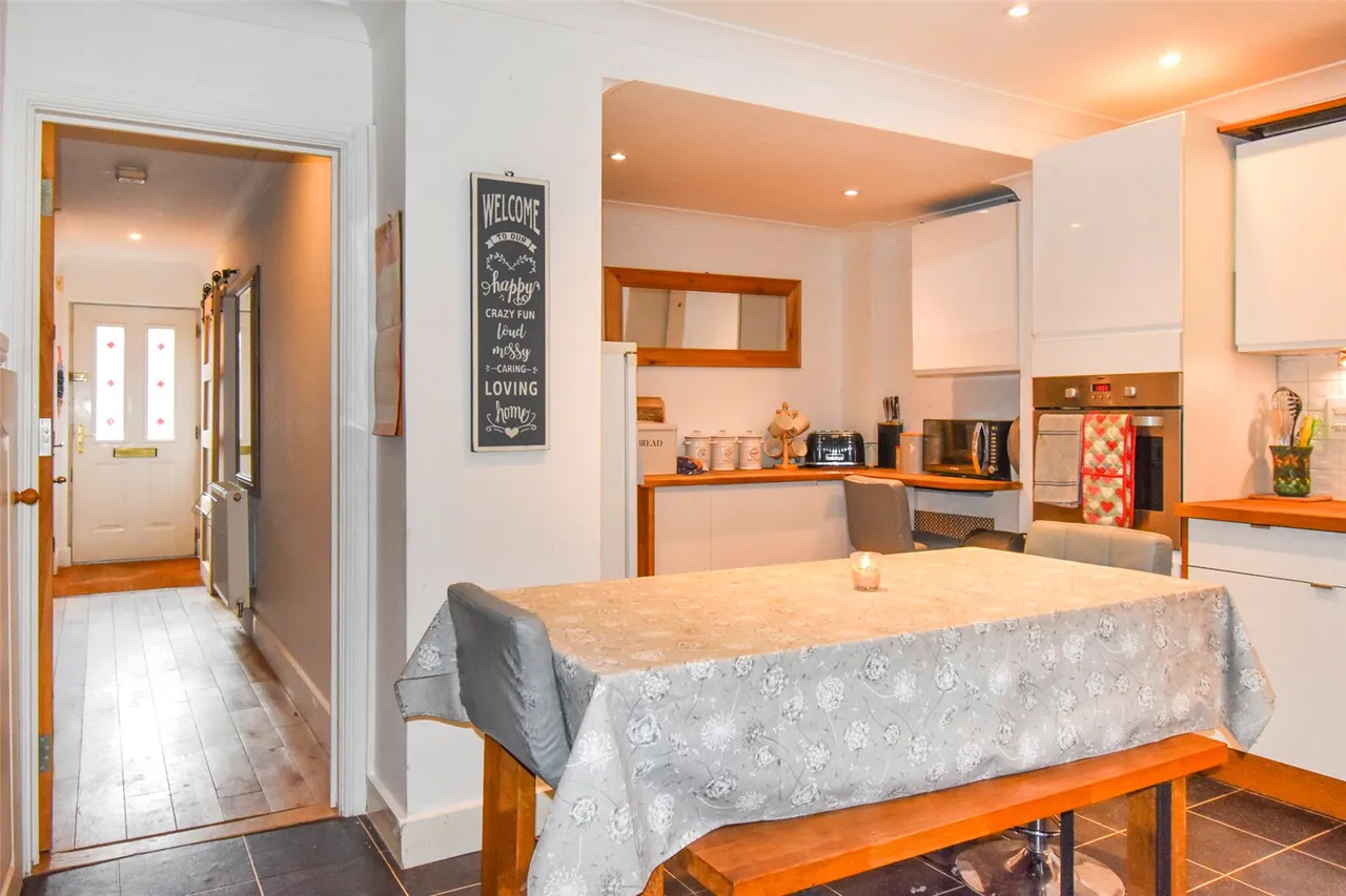 Woodland Walk, Aldershot, Hampshire, GU12 4FQ, photo 3