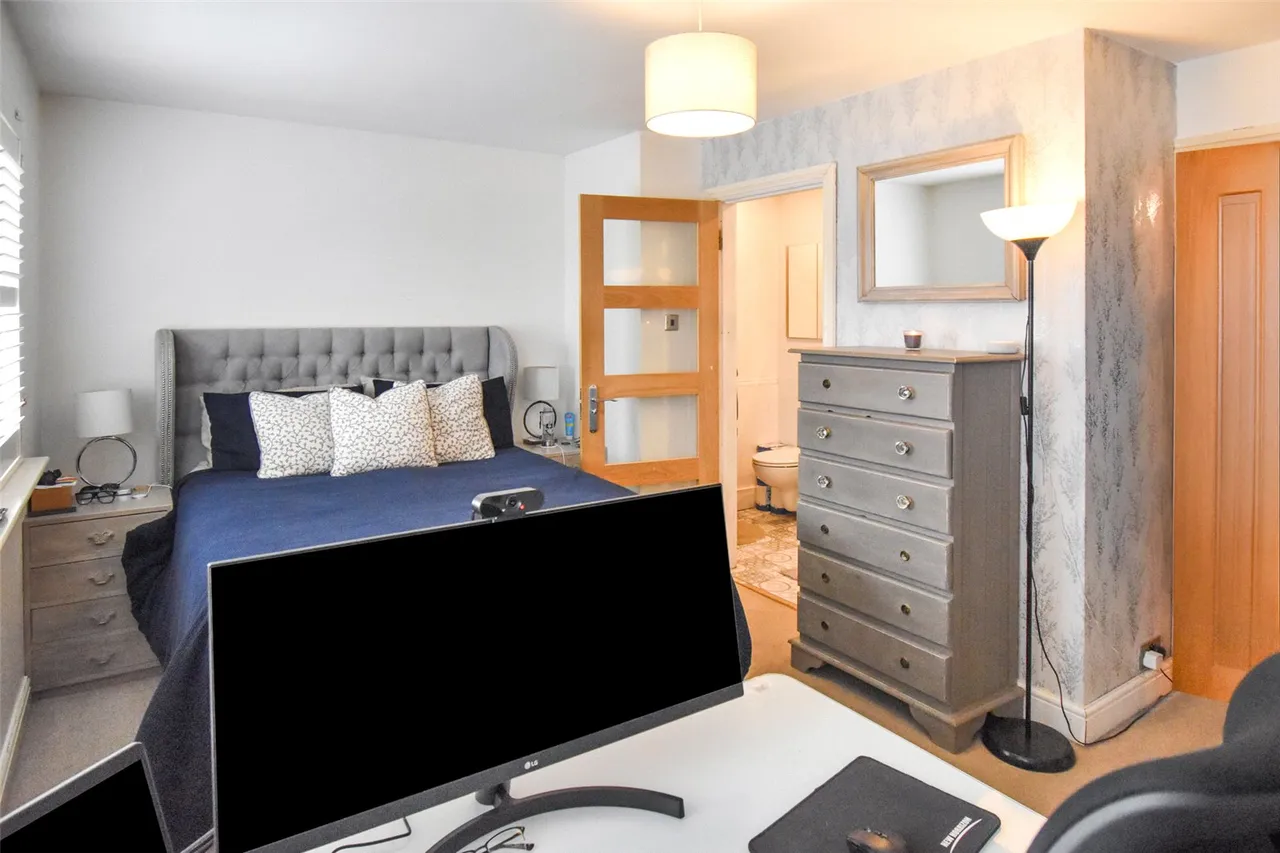 Woodland Walk, Aldershot, Hampshire, GU12 4FQ, photo 6