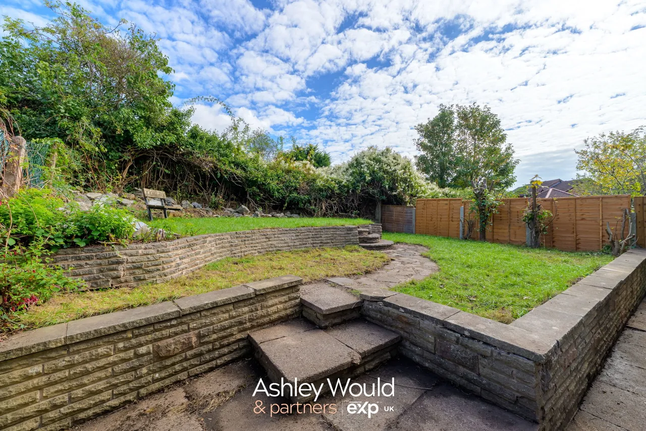 Wendover Road, Rowley Regis, B65, photo 13