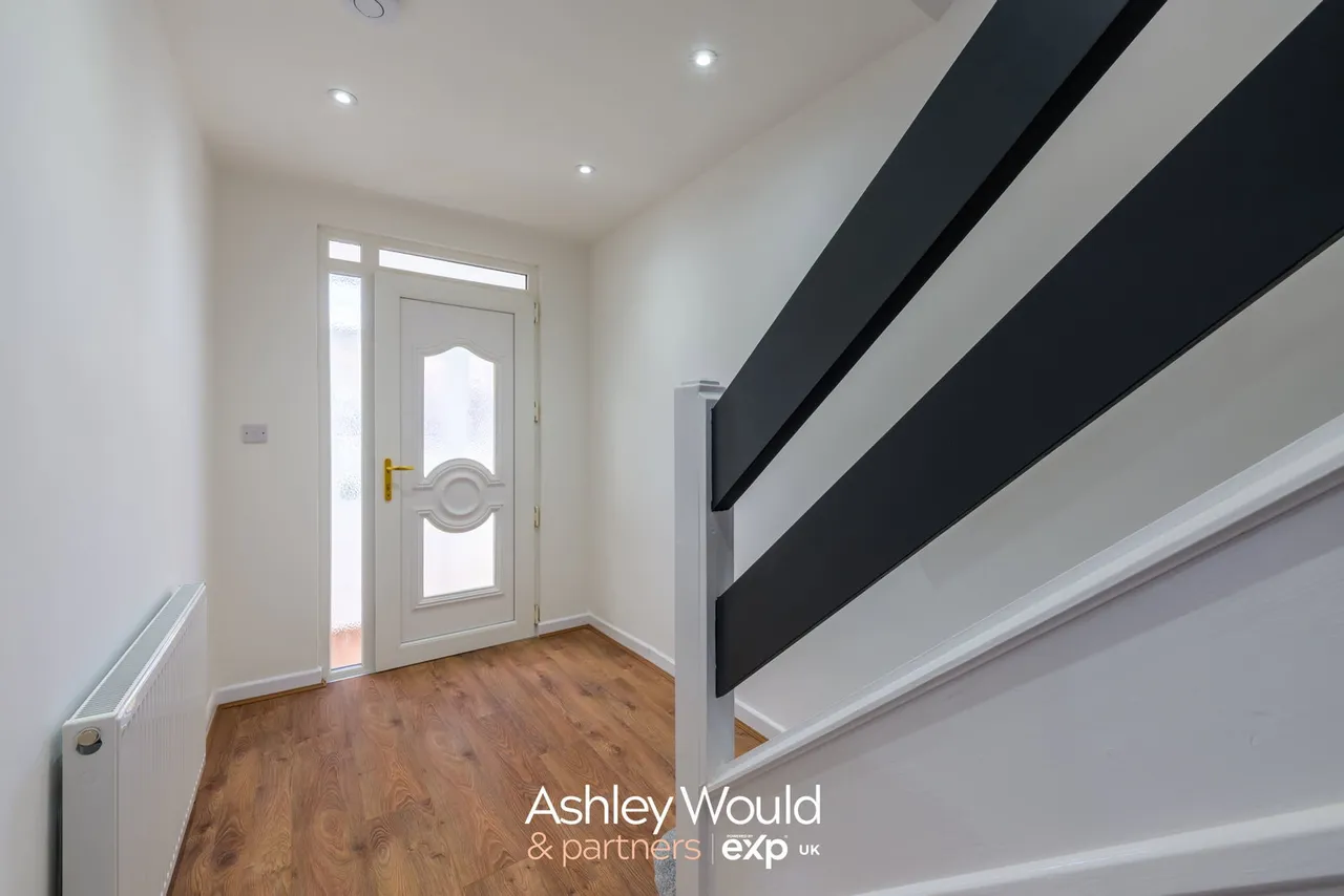 Wendover Road, Rowley Regis, B65, photo 8