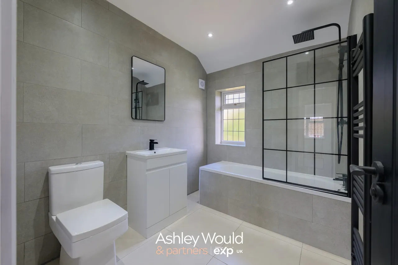 Wendover Road, Rowley Regis, B65, photo 11